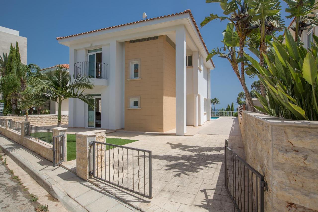 Shaye Front Line Villa Protaras Exterior photo